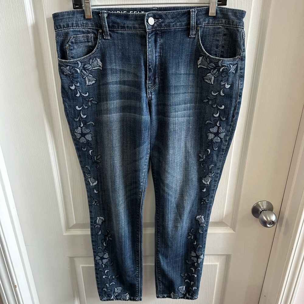 Laurie Felt Embroidered Blue Jeans